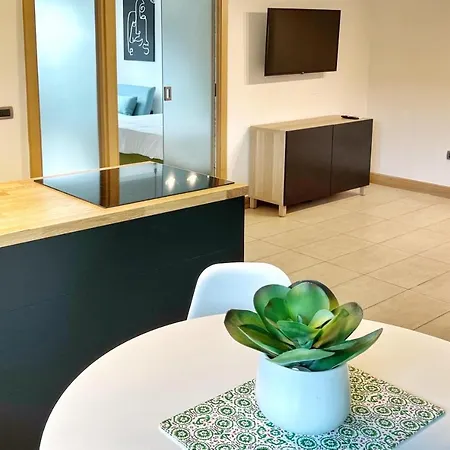 아파트 Leaf 라벤나